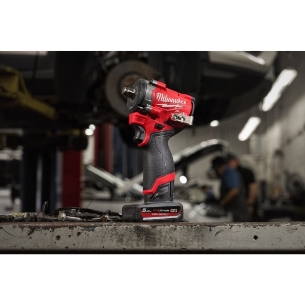 Гайковерт високомоментний MILWAUKEE 1/2" (746 Нм) M12 FCIWF12G3-502X (+2 акумулятори, зарядний пристрій, HD кейс)